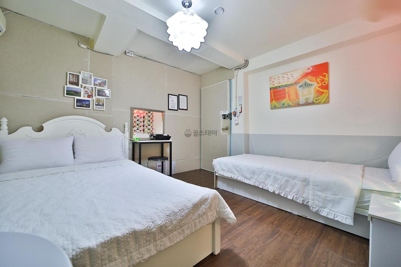 Hongdae Style Guesthouse - 4