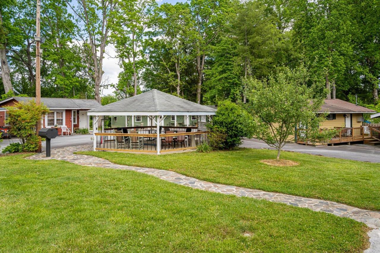 CedarWood Inn — photo 19