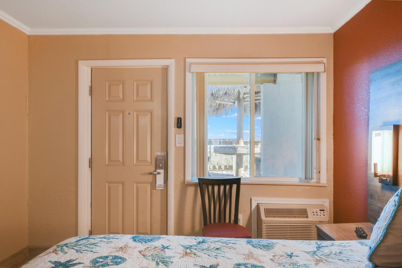 Anthony's on the Beach — photo 14