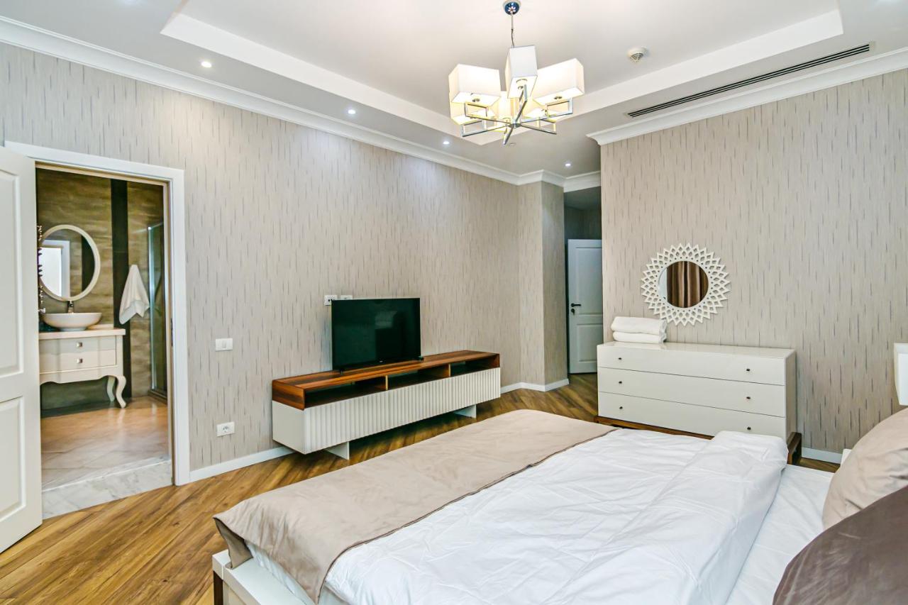 Isr Baku Family hotel apartment 4 bedroom photo