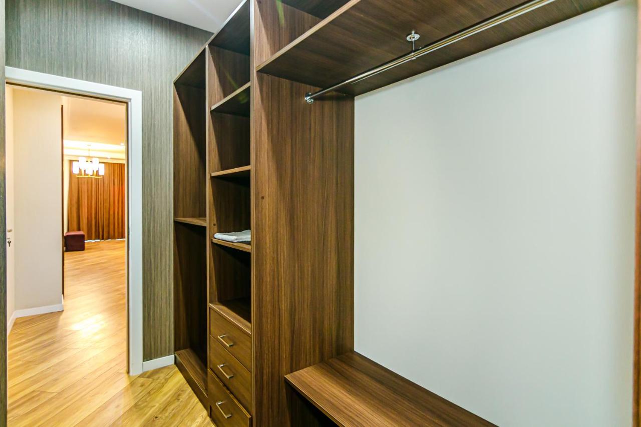 Isr Baku Family hotel apartment 4 bedroom photo