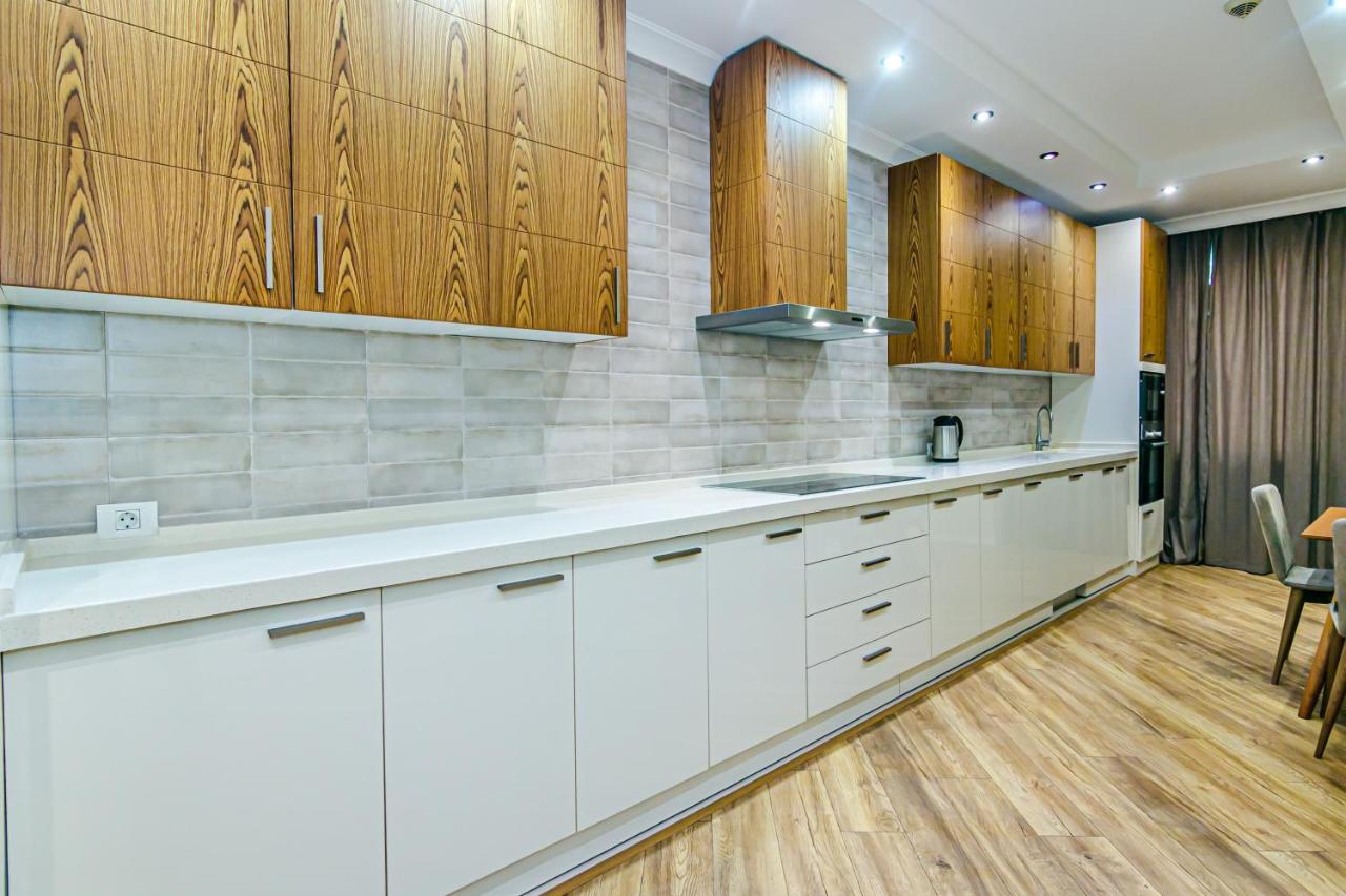 Isr Baku Family hotel apartment 4 bedroom photo