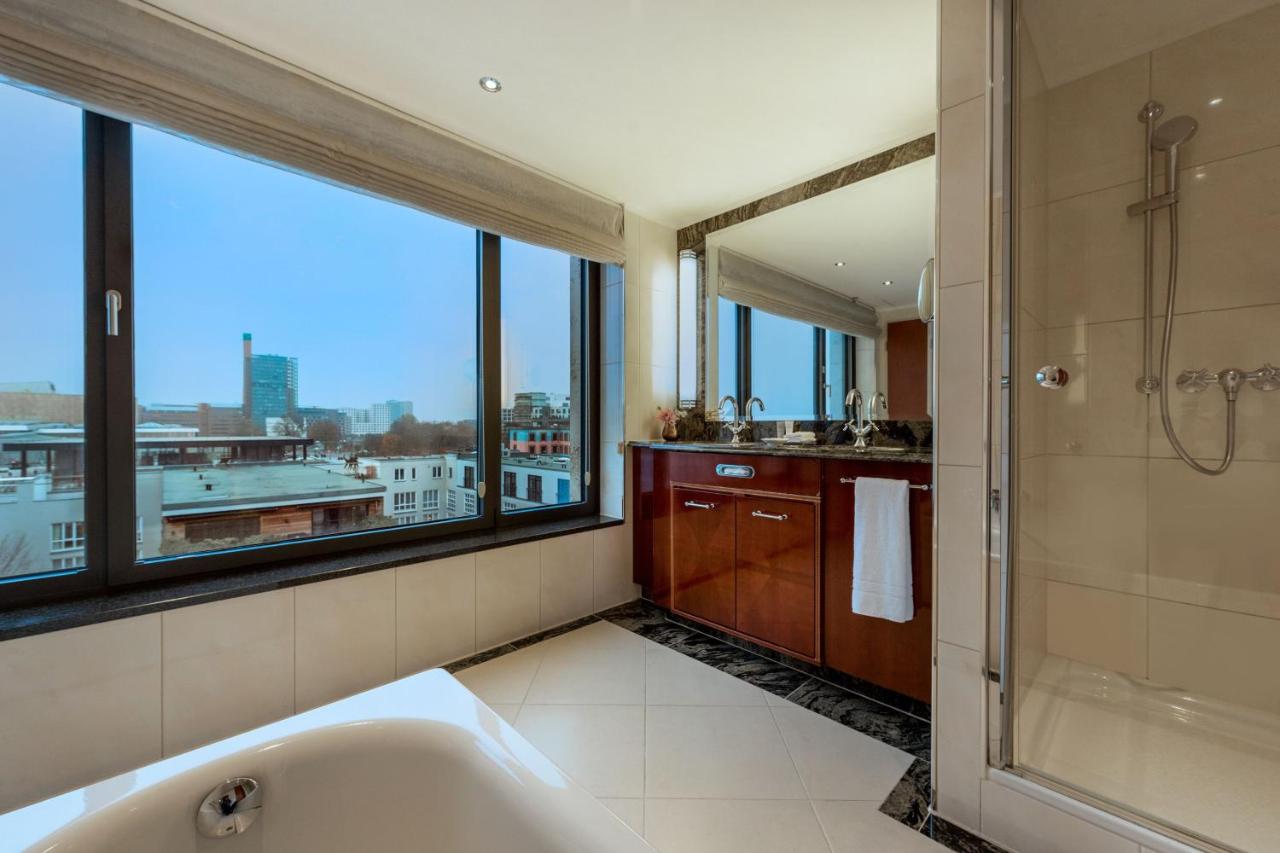 JW Marriott Hotel Berlin photo