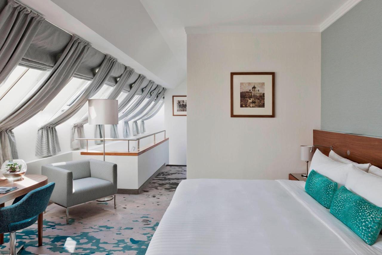 Vienna Marriott Hotel photo