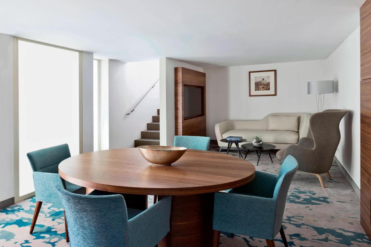 Vienna Marriott Hotel photo