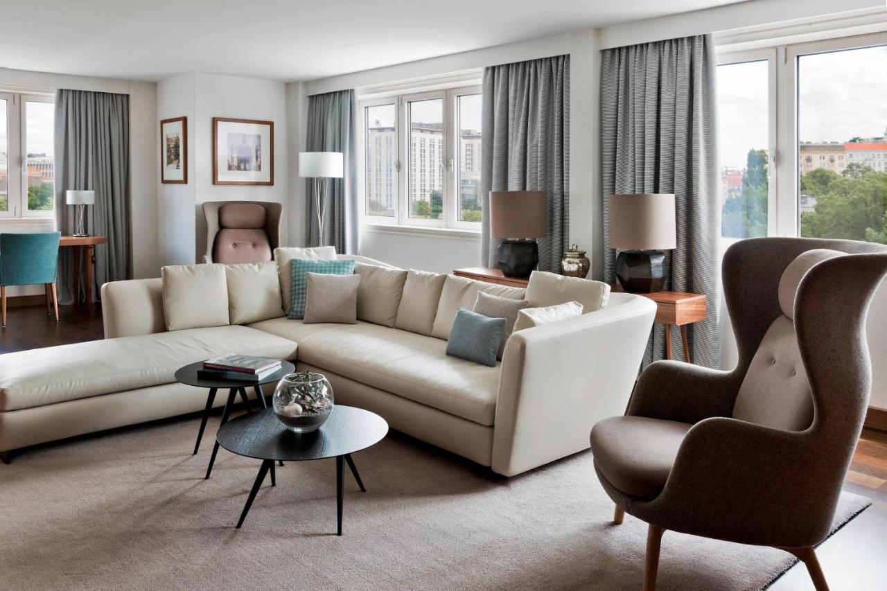 Vienna Marriott Hotel photo