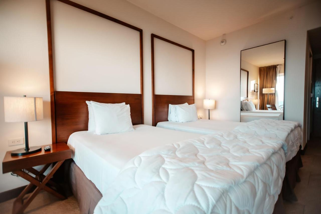 Wyndham Tamarindo photo