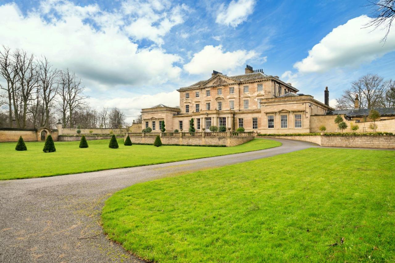 {{ hotelInfo.altText }}