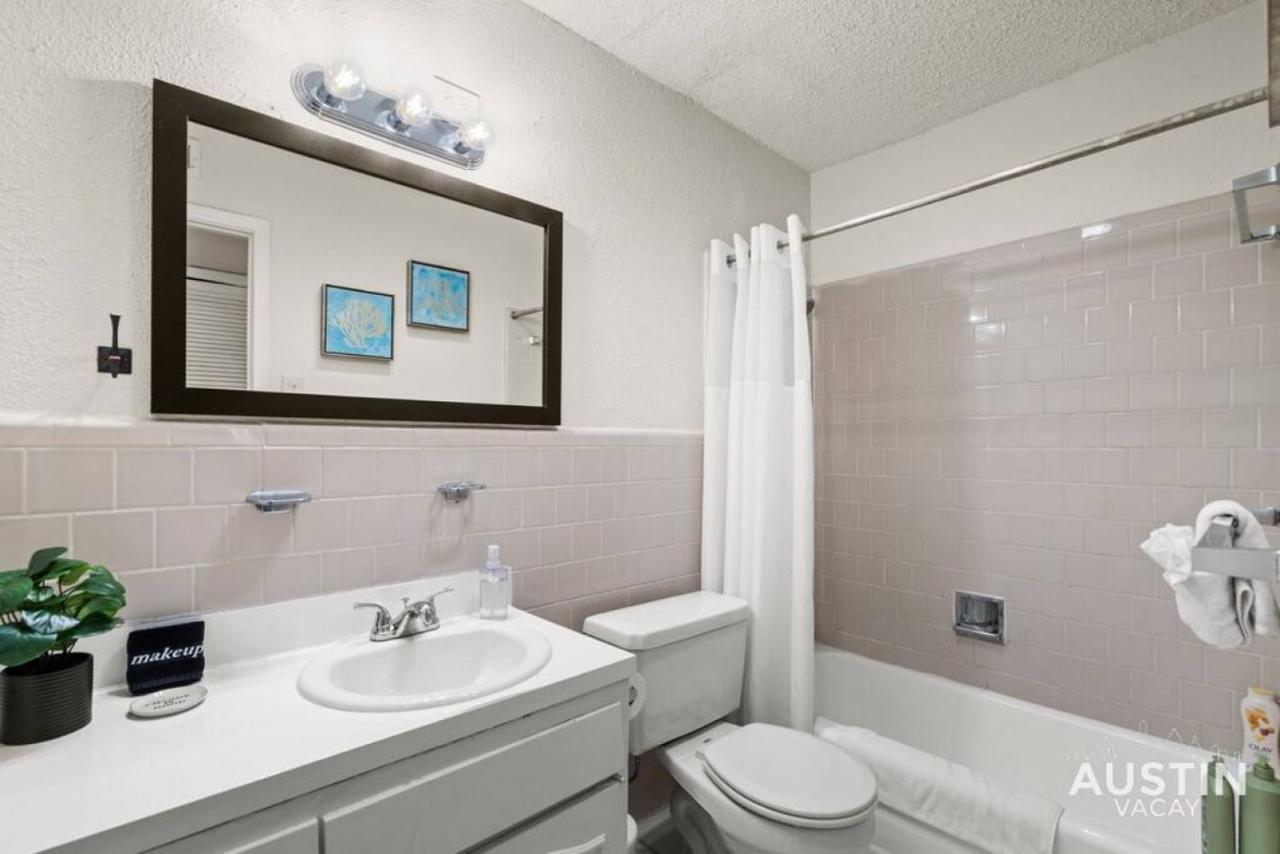 Nice Quiet Downtown Apt Pool Free Parking - 3