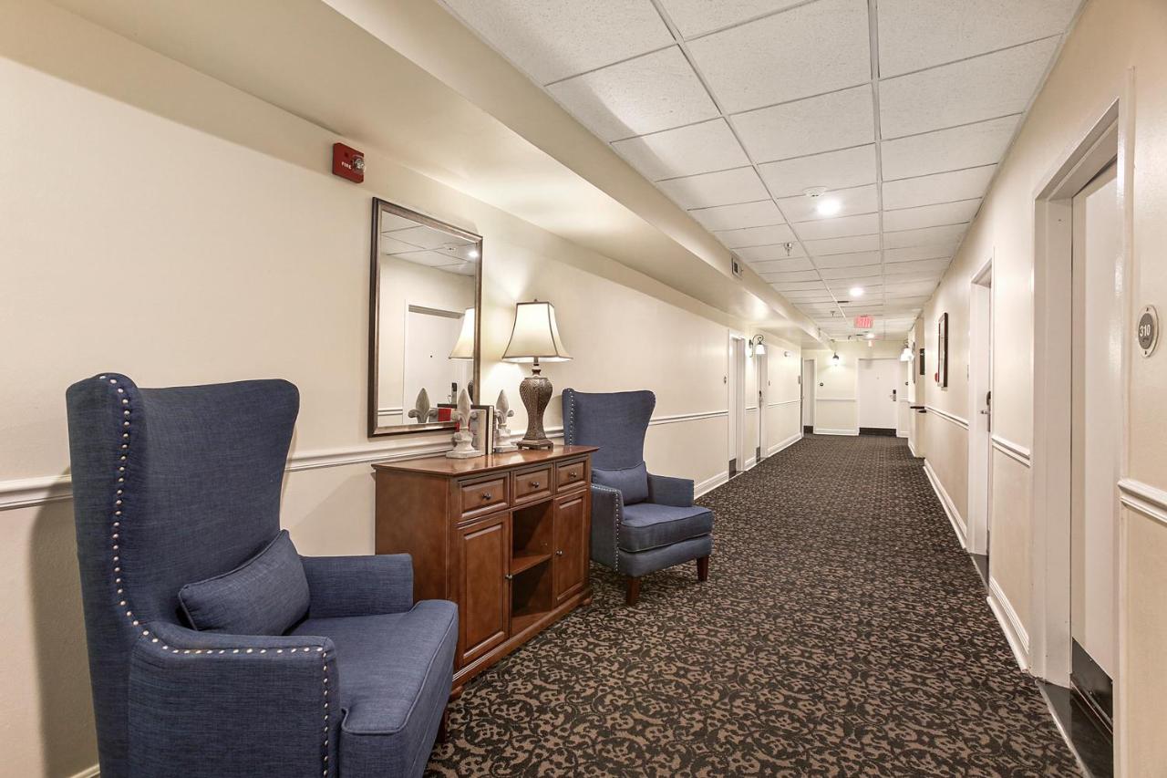 St Charles Inn, Superior Hotel — photo 18
