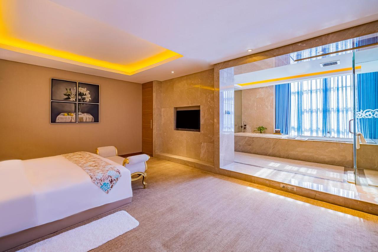 Palace International Hotel Beijing photo