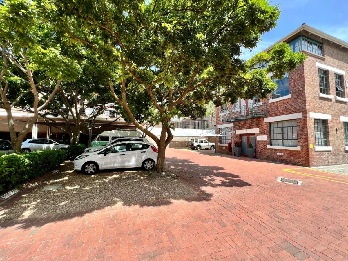 No load-shedding Spacious Apartment - 2