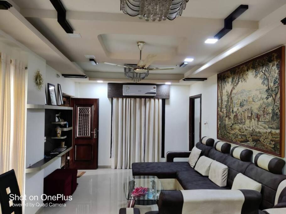 best luxurious flats in Manish Nagar 