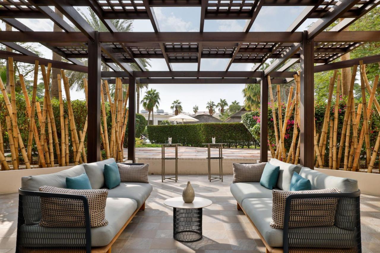 Le Meridien Dubai Hotel, Royal Club & Conference Centre photo