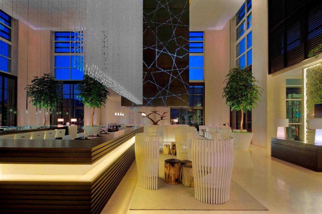 Le Meridien Dubai Hotel, Royal Club & Conference Centre photo