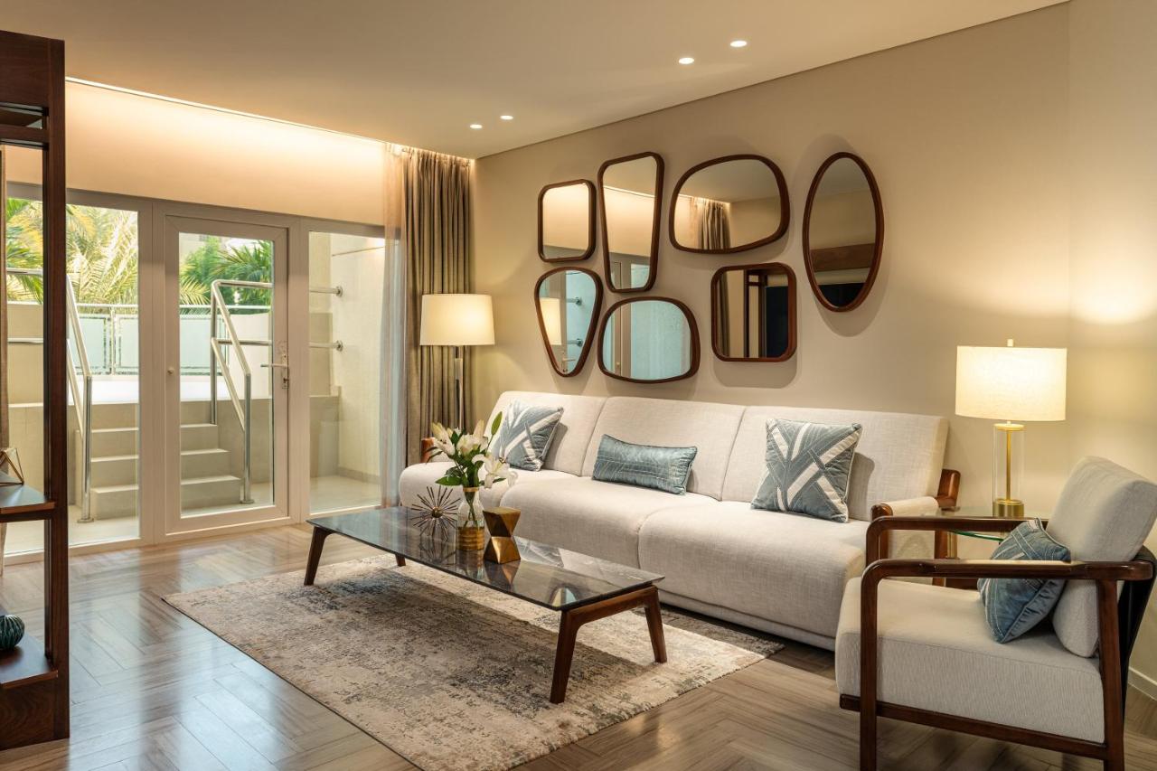 Le Meridien Dubai Hotel, Royal Club & Conference Centre photo