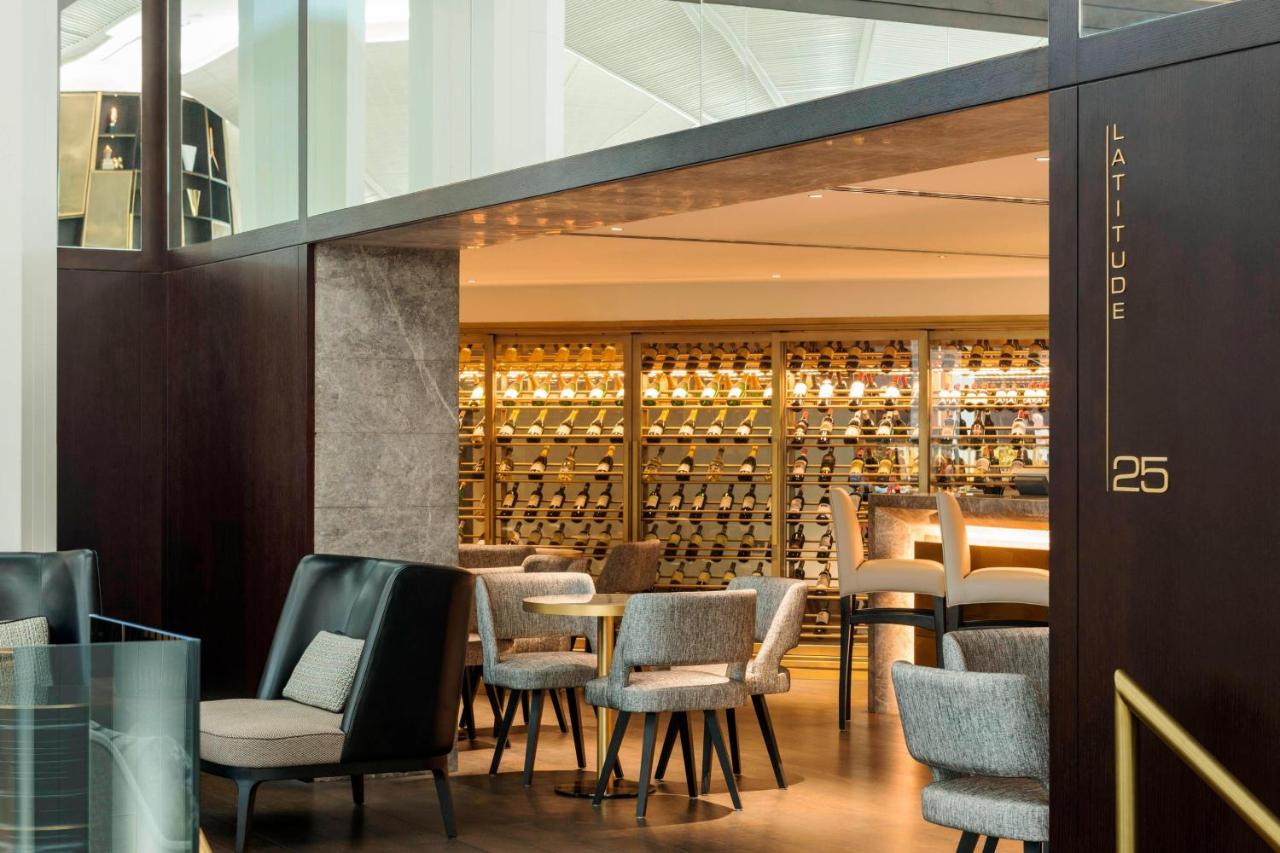 Le Meridien Dubai Hotel, Royal Club & Conference Centre photo