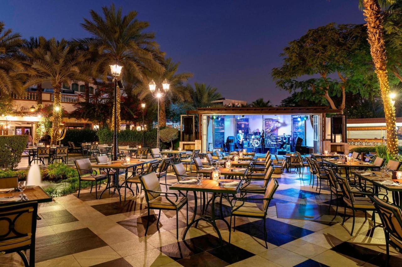 Le Meridien Dubai Hotel, Royal Club & Conference Centre photo