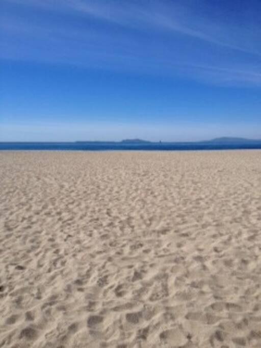 Coastal Sunset Beach House — photo 15