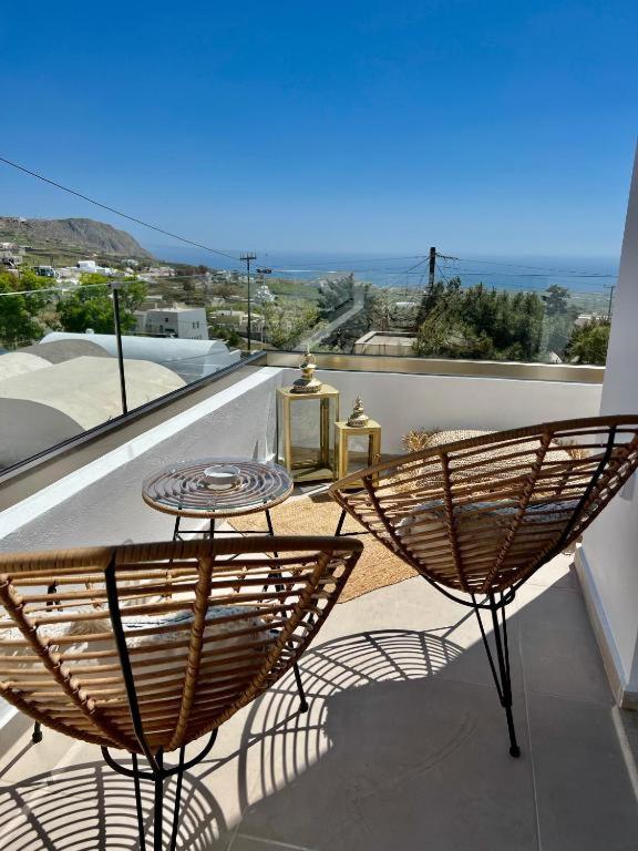 Thealos Santorini ( close to square) - 4