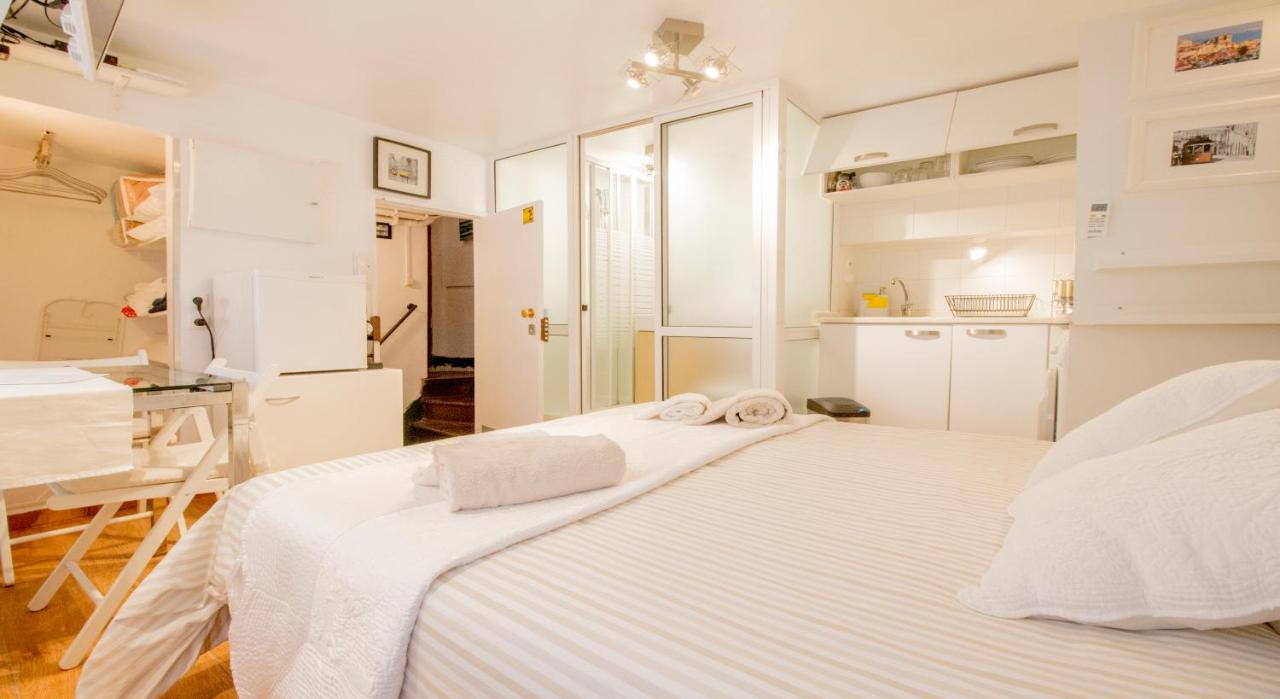 Alfama Heart for two Apartment