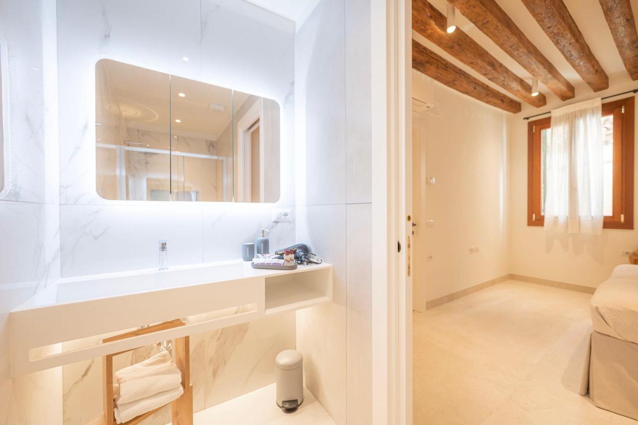 Grifalcon D'Oro - Venice City Center - 3