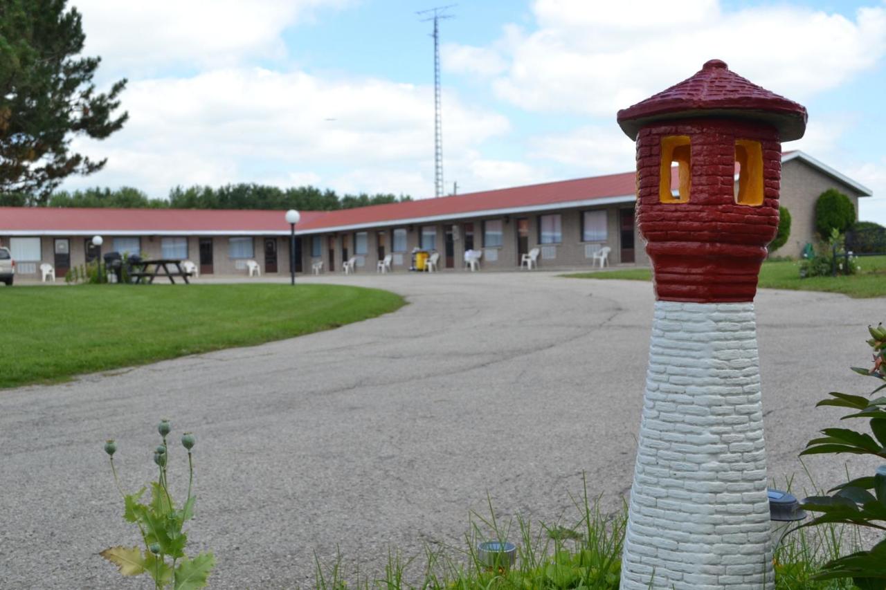 Lighthouse Motel — photo 10