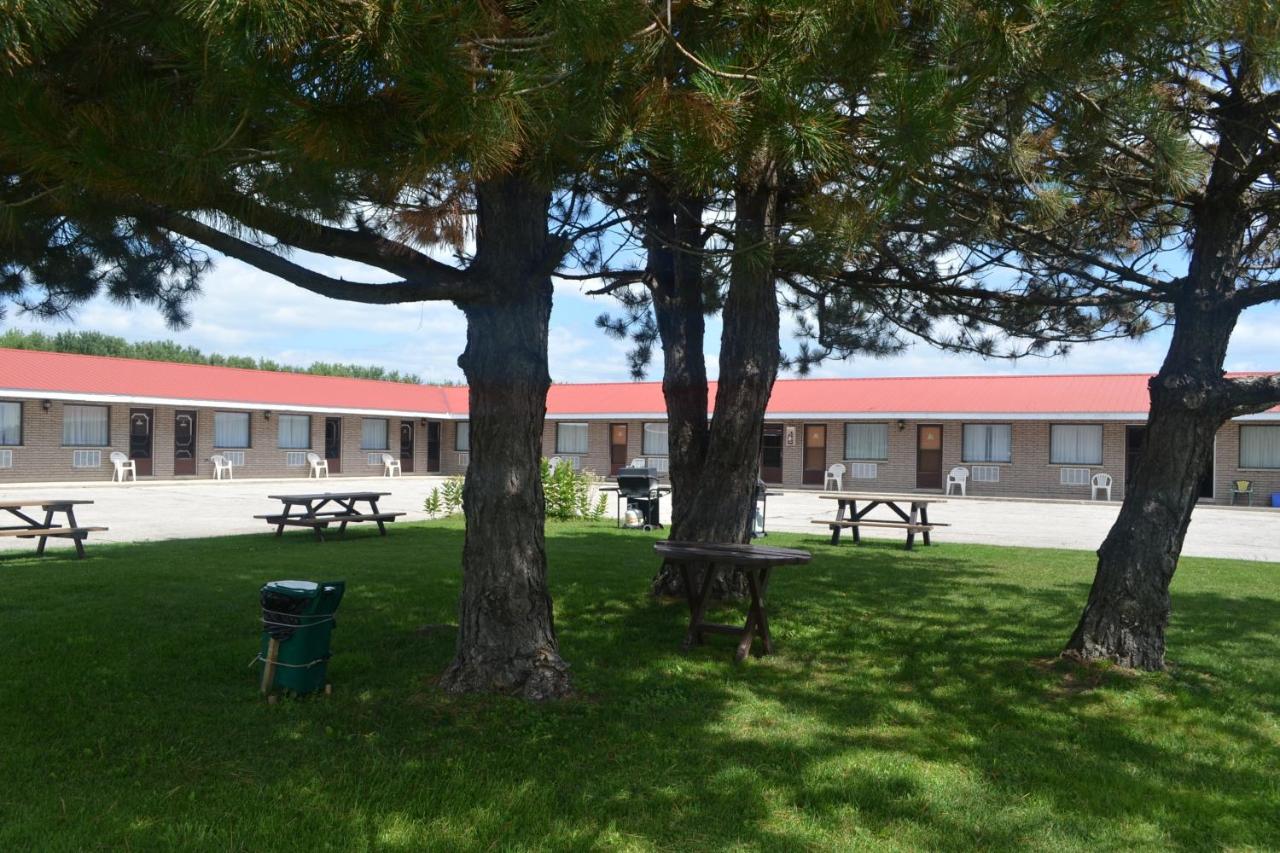 Lighthouse Motel — photo 11