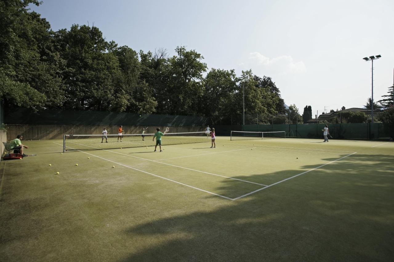 Tennis court: Park Hotel Principe - Ticino Hotels Group