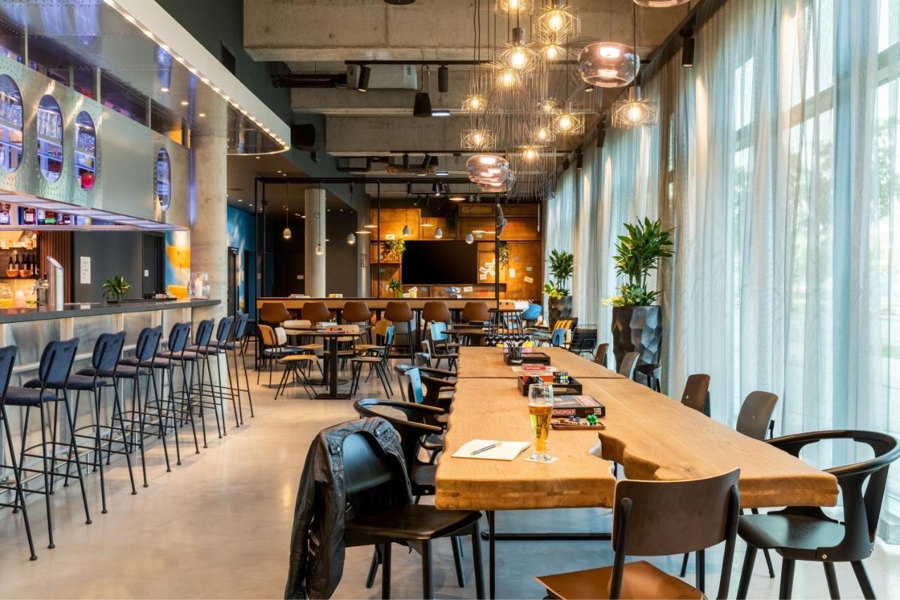 Moxy Berlin Airport - 4