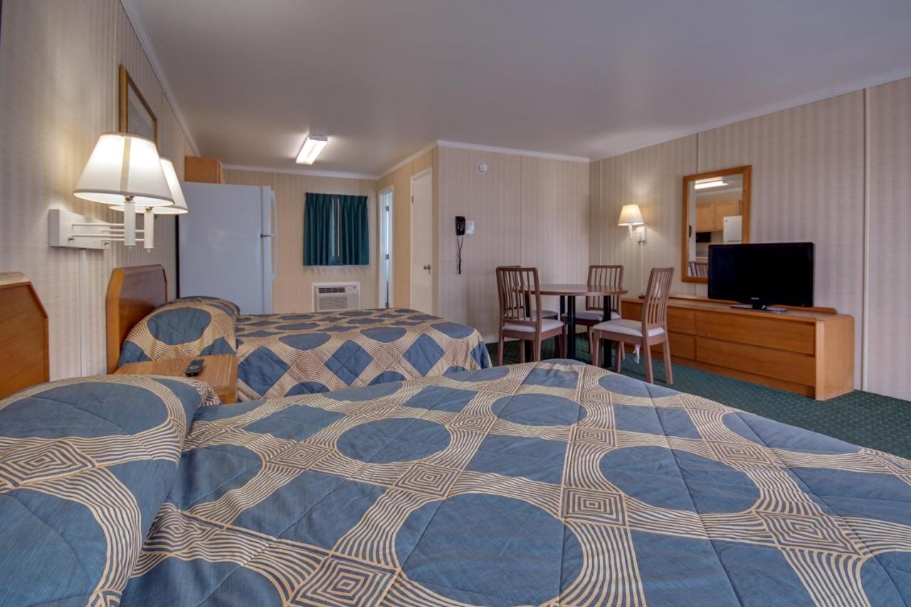 Sahara Motel — photo 21