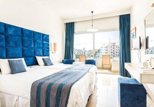 Odessa Beach Hotel photo