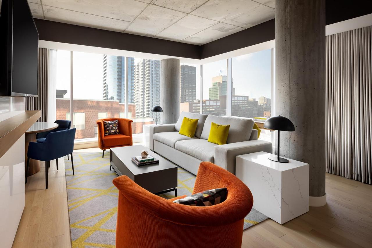 Humaniti Hotel Montreal, Autograph Collection photo