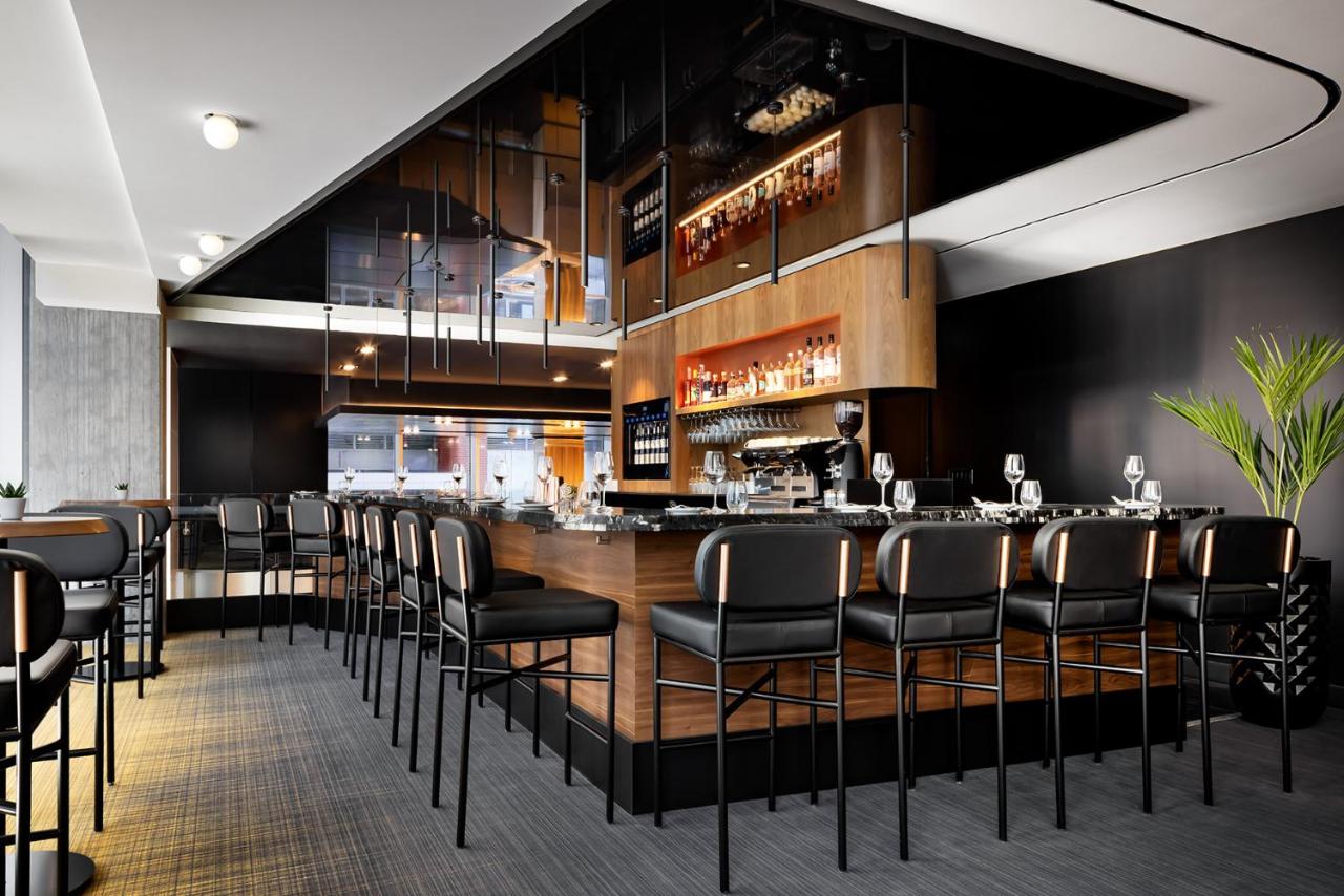 Humaniti Hotel Montreal, Autograph Collection photo
