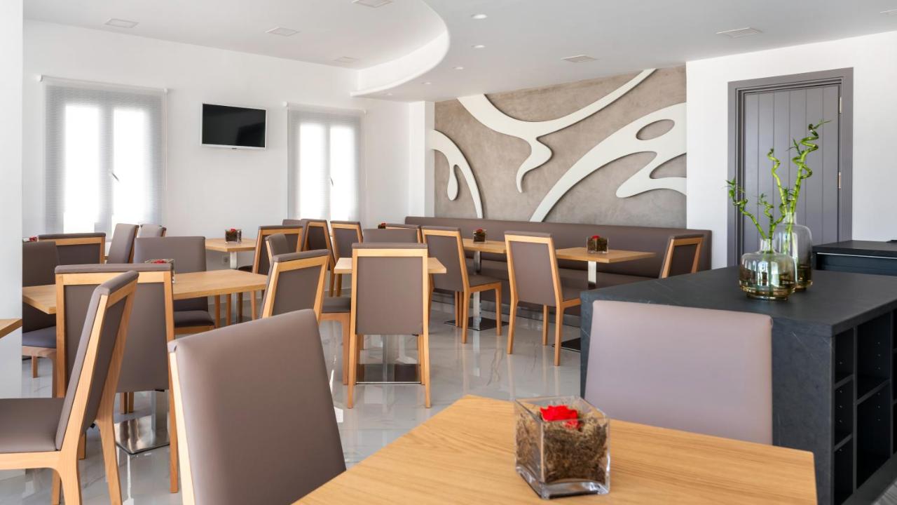 Deluxe Suites Santorini - 2