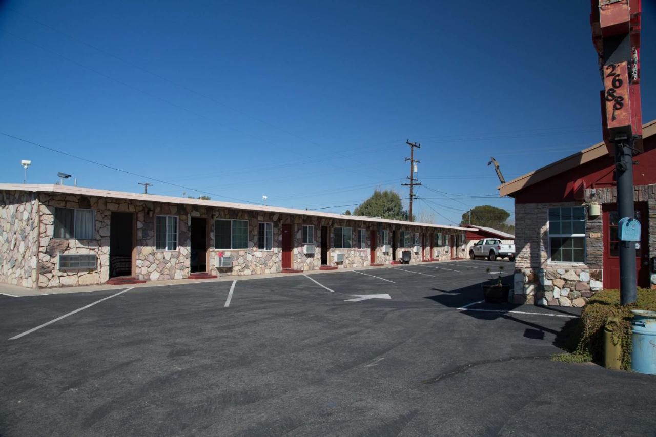 Boron Motel — photo 20