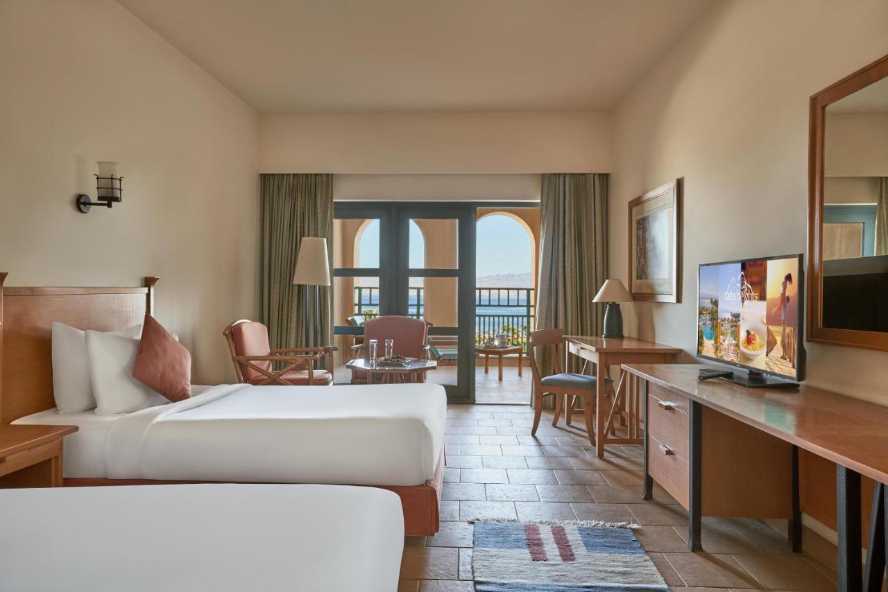 Strand Beach Resort photo