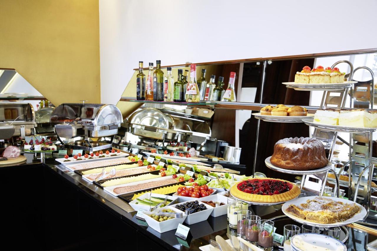 Boutique Hotel Donauwalzer photo