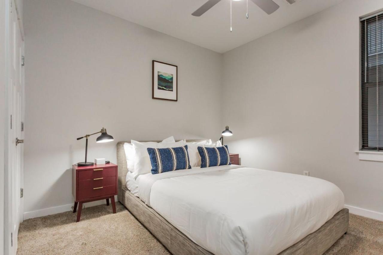 CozySuites Music Row Spacious 1BR with free parking 30