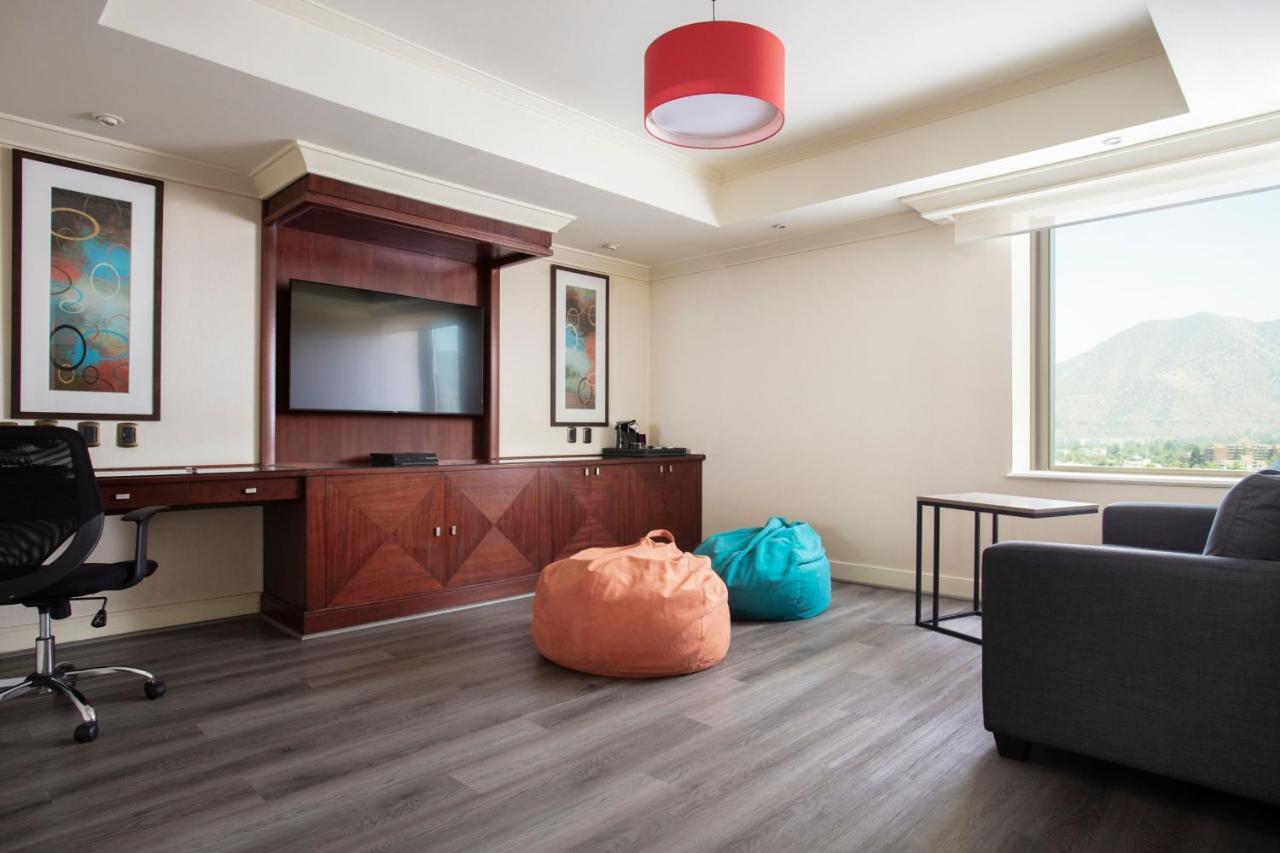 Santiago Marriott Hotel photo