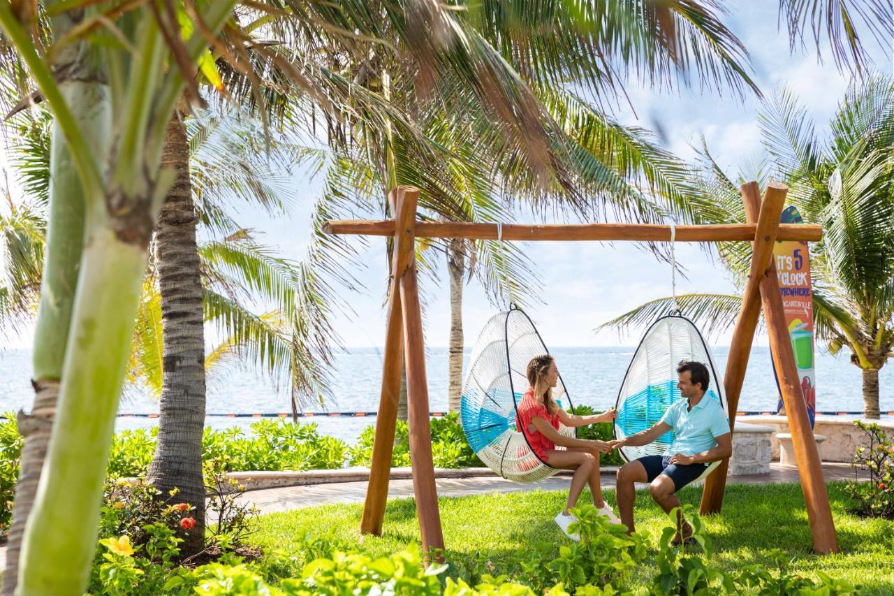 Margaritaville Island Reserve Riviera Cancún - An All-Inclusive Experience for All photo