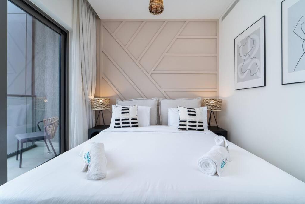 Intimate Apartment with Scenic View of Dubai Creek - 2