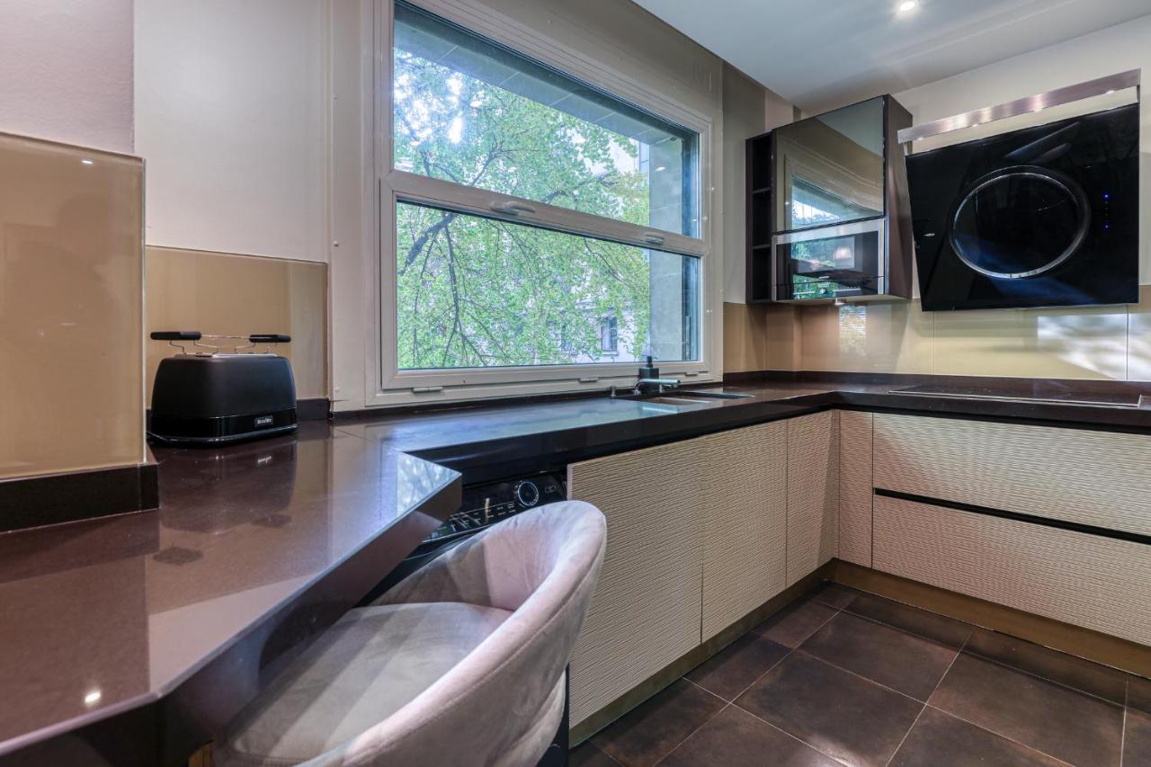 Montaigne Executive Suite - 5