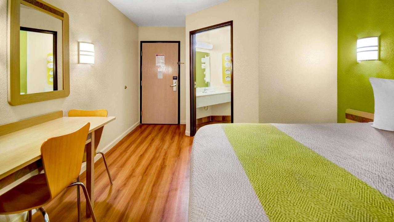 Lakeside Inn Lake Havasu City — photo 16