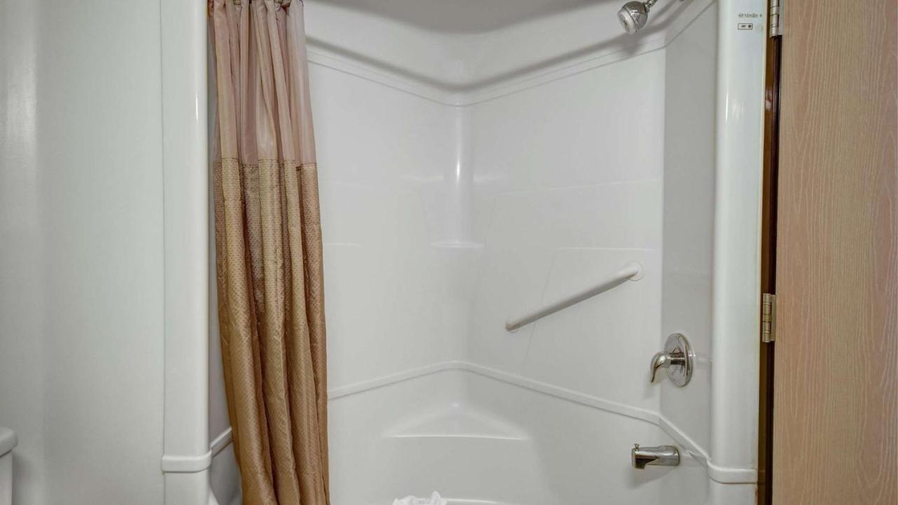 Lakeside Inn Lake Havasu City — photo 20