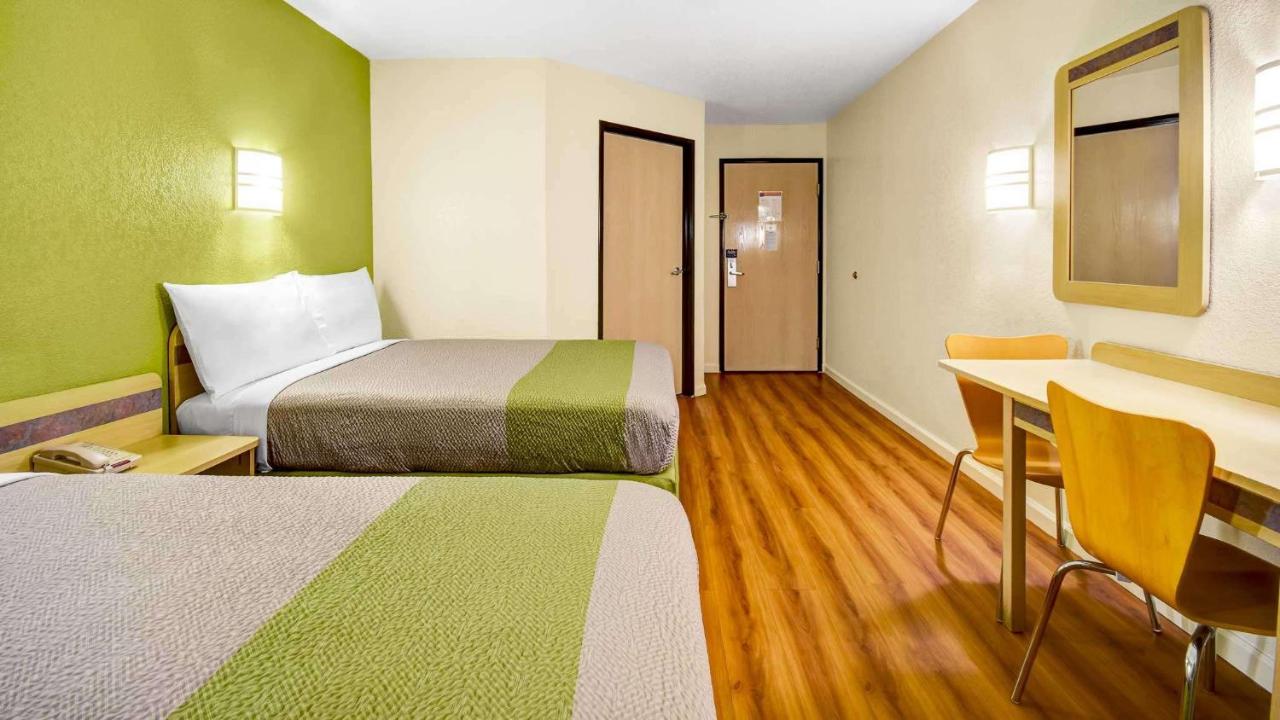 Lakeside Inn Lake Havasu City — photo 19