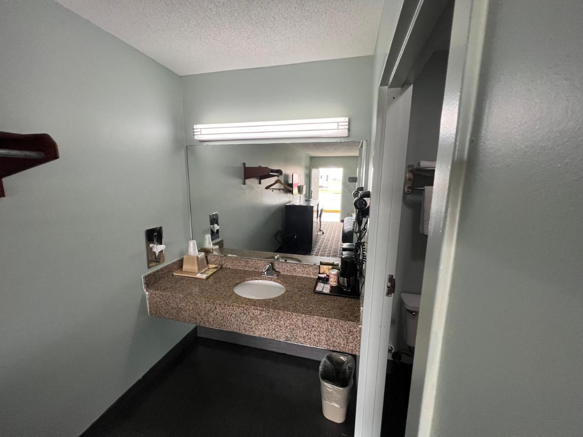 Executive Inn — photo 7