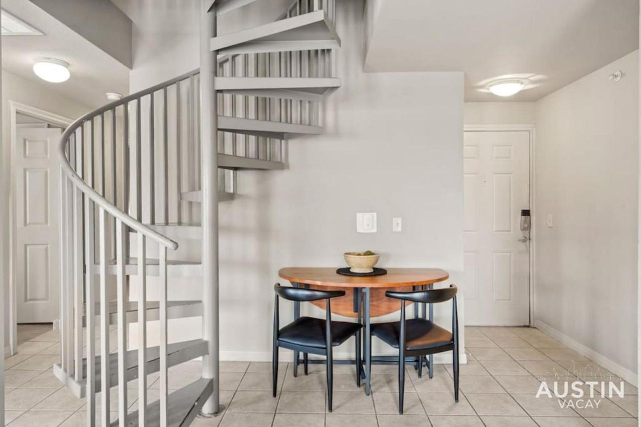 Perfect Location Near UT and Large Patio With A View - 2