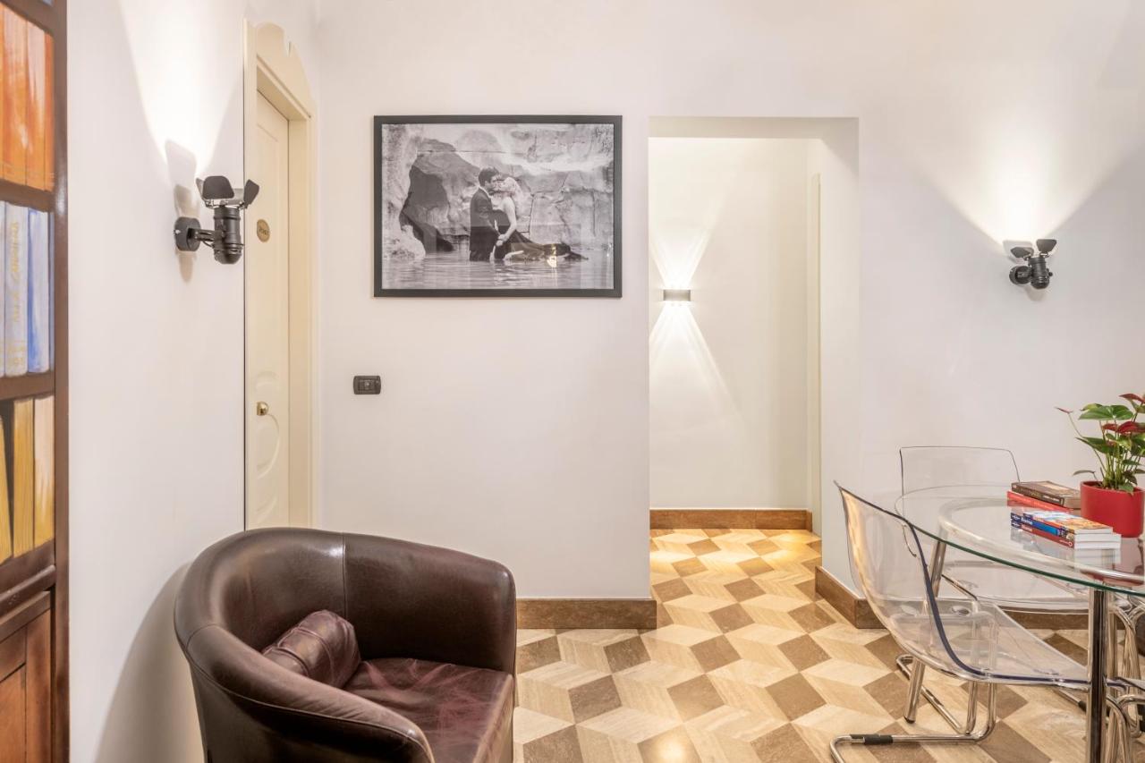 The Five Oscars Inn - 4