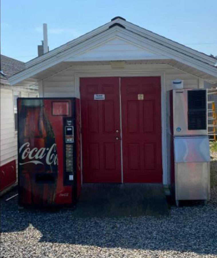 Carriage House Motel — photo 14